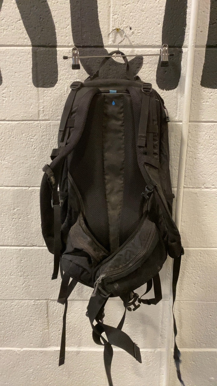 REI Trail 40 Backpack 40L Black
