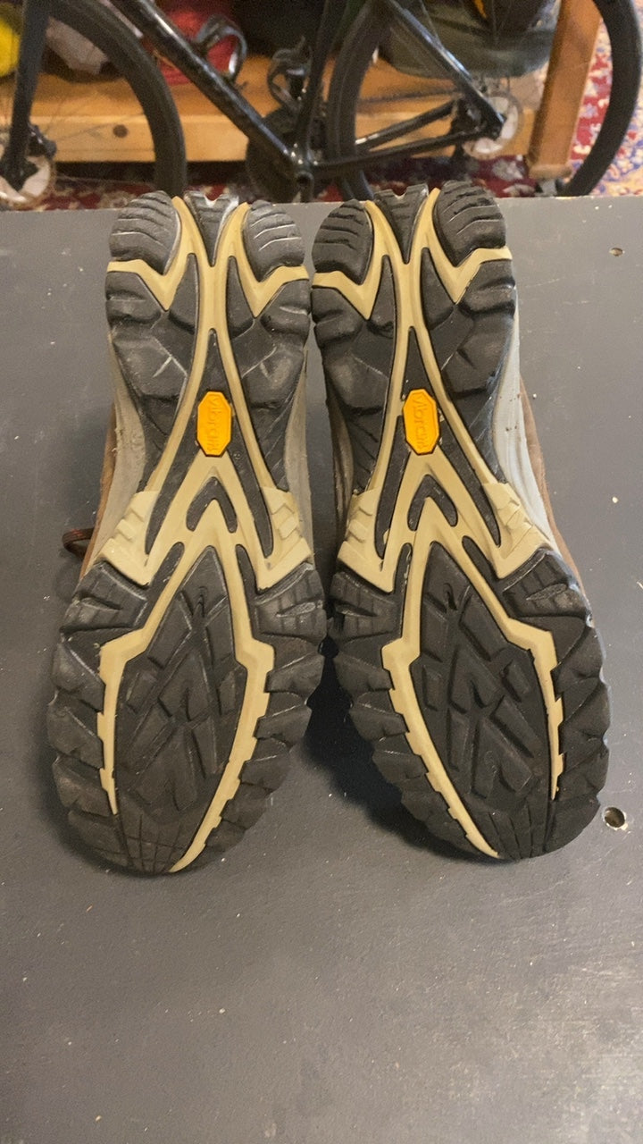 Vasque Talus Trek Ultradry Hiking Boots 9.5 Brown