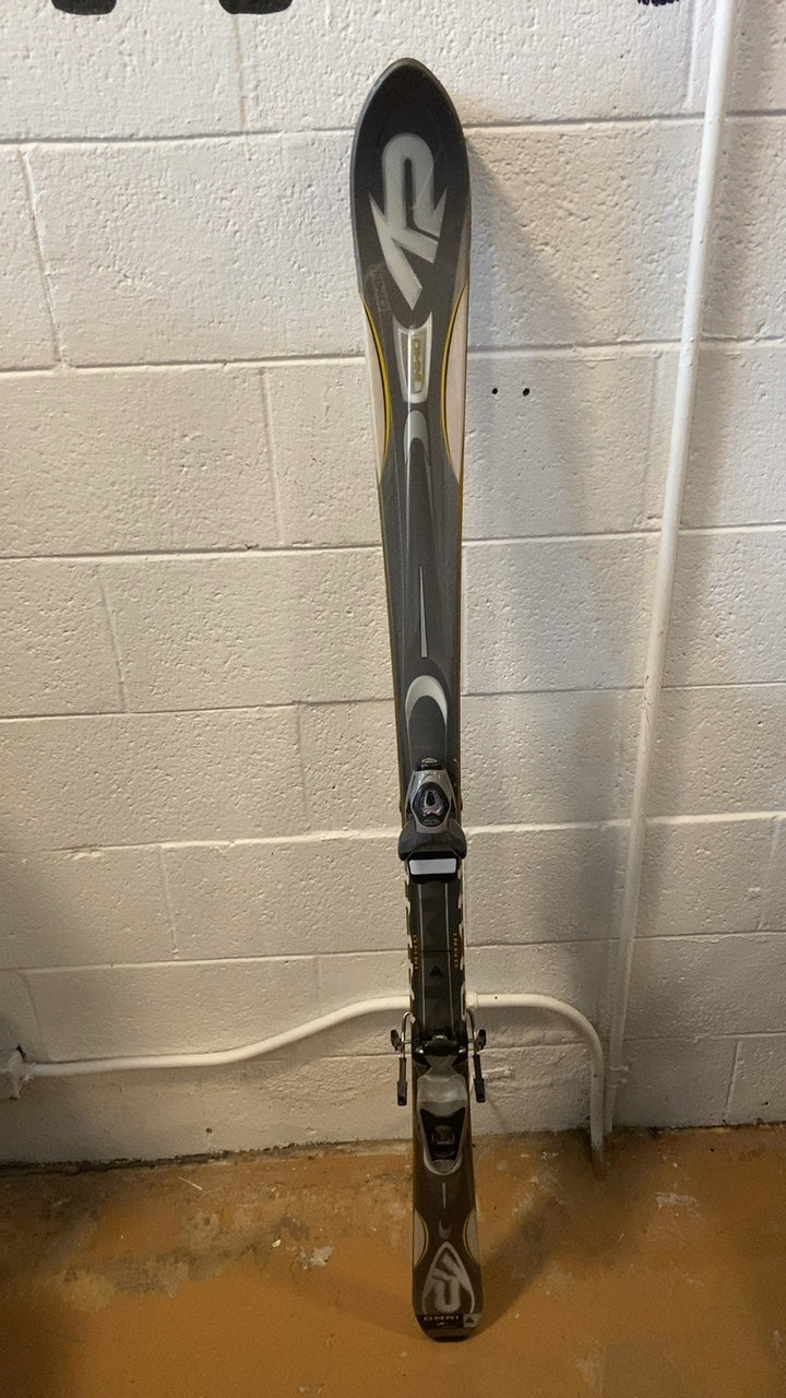 K2 Omni Jr. Skis 146cm Grey/Yellow w/ Rossignol Axium 100 Bindings