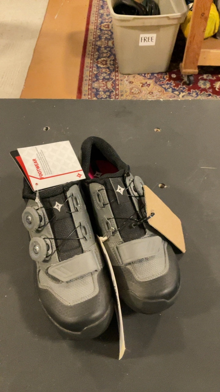 Specialized Shoes (Biking) W6.5/37 Black/Grey 2FO Cliplite