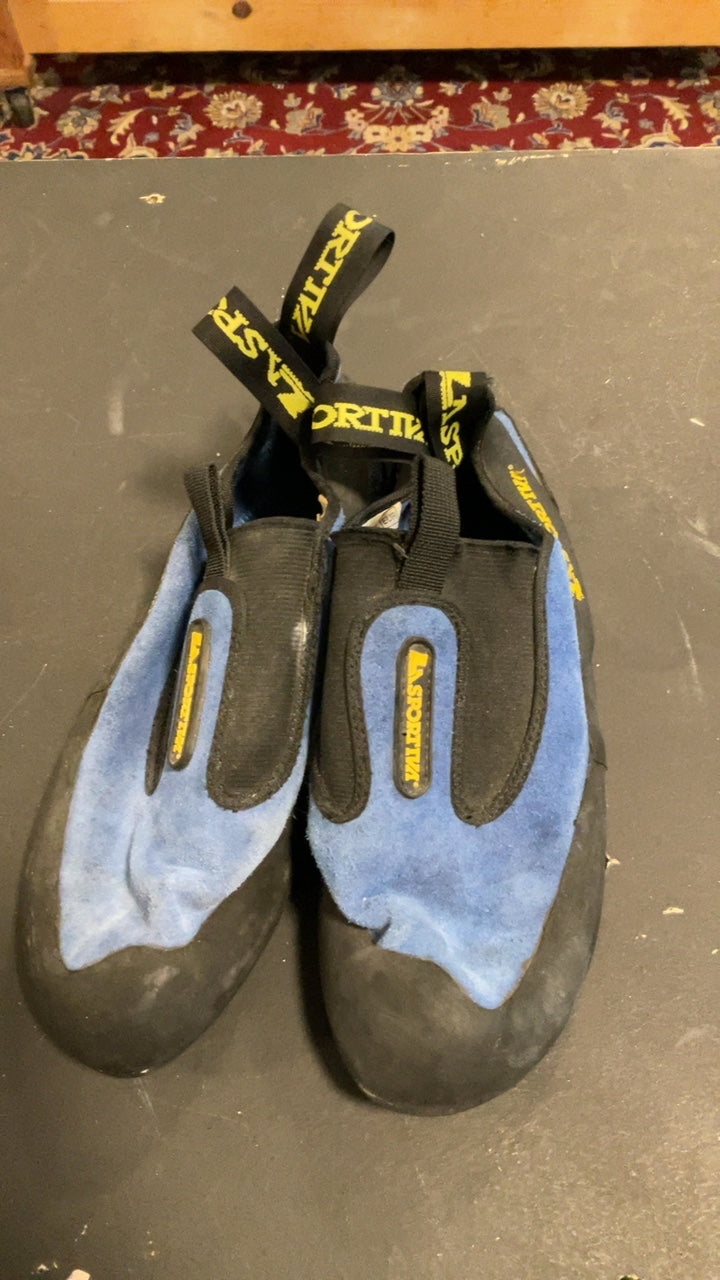 La Sportiva Shoes (Climbing) 7/39.5 Blue Slippers