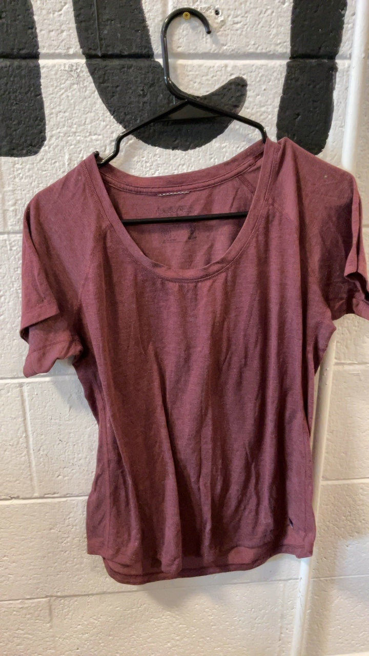 Patagonia T-Shirt M Purple W's Capilene Cool