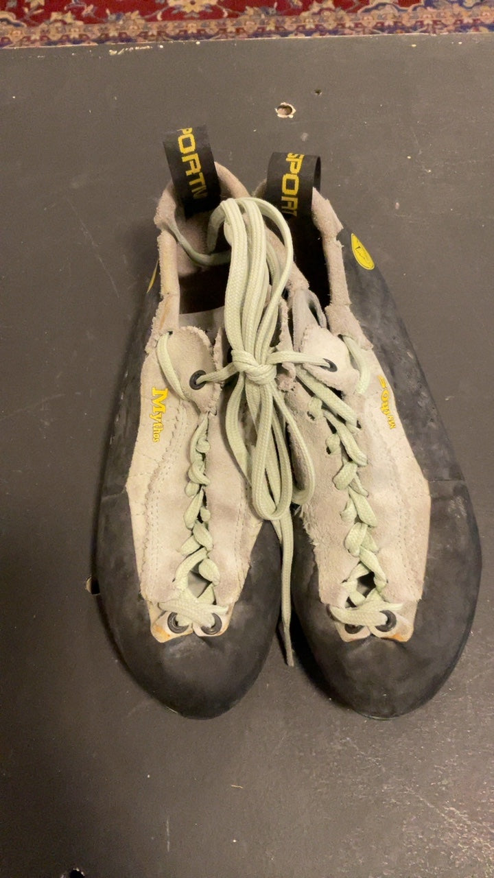 La Sportiva Shoes (Climbing) 7/39.5 Grey Mythos