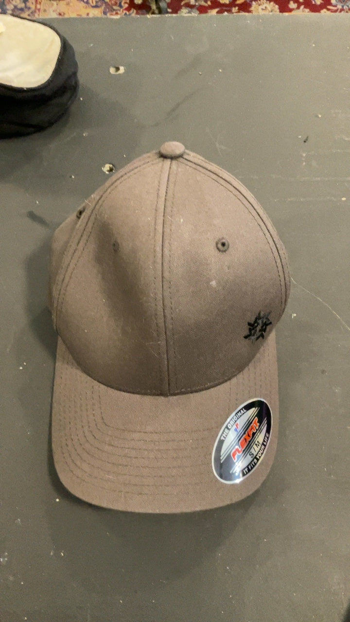 Flexfit Hat S/M Grey Keystone