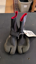 Unknown Shoes (Surfing Booties) W8 Split Toe