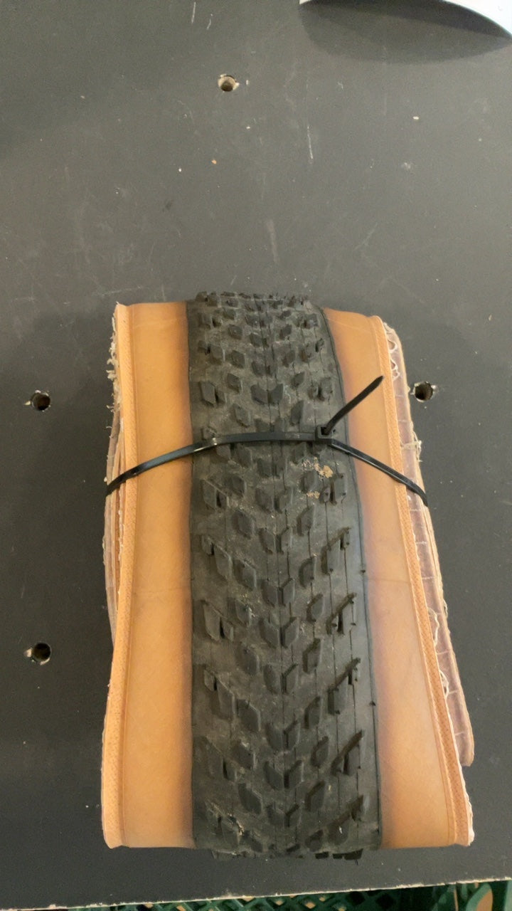 Specialized Bike Parts (Tire) 700x50c Terra Tan Wall