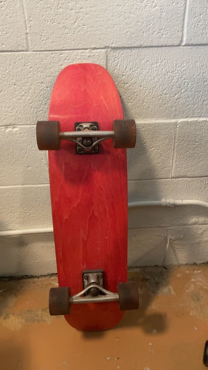 Unknown Skateboard 8.5"x31.5" Red