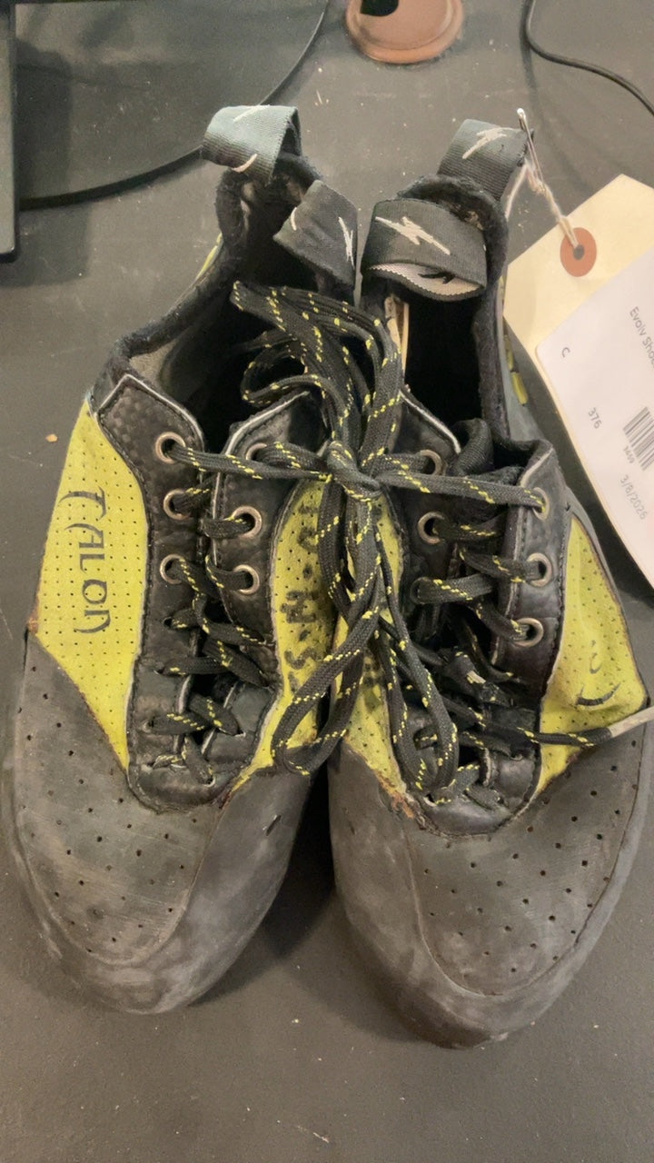 Evolv Shoes (Climbing) 9/42 Green Talon
