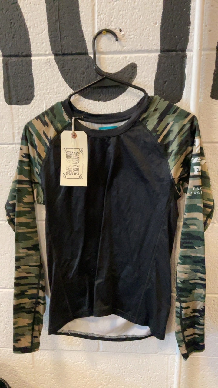 Yeti Cycles Longsleeve S Black Camo Sleeves