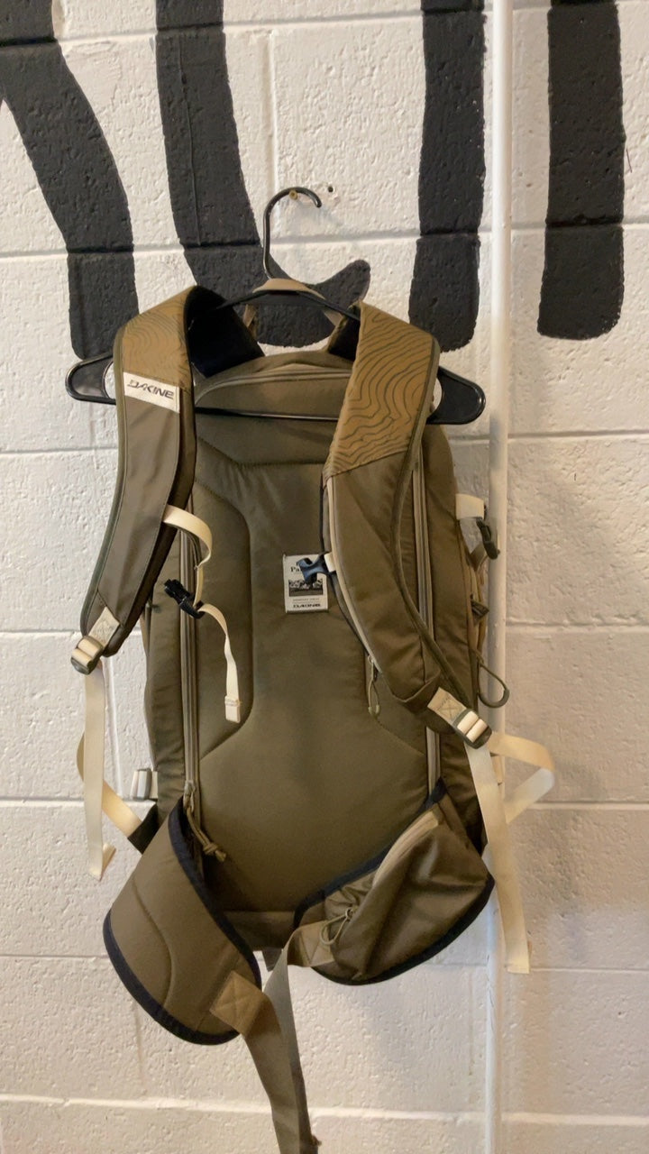 Dakine Backpack 32L Olive Louif Paradis Signature