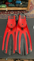 Mares Super Channel Fins R Red/Black