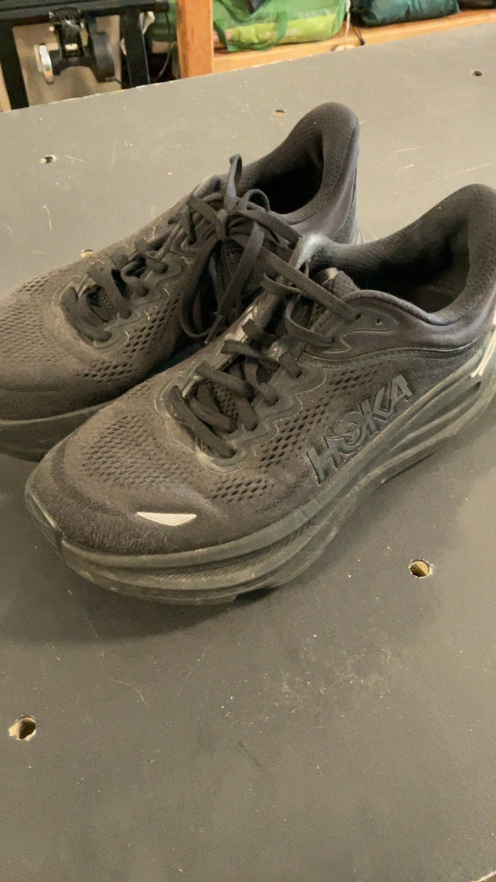 Hoka Shoes W8.5 Black Women's Bondi 9