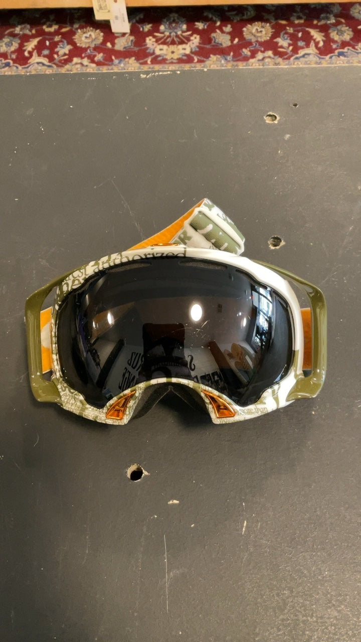 Oakley Snow Goggles White/Green/Yellow