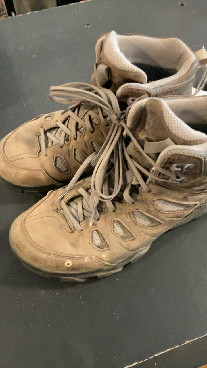 Oboz Shoes (Hiking Boots) W8 Brown Sawtooth X