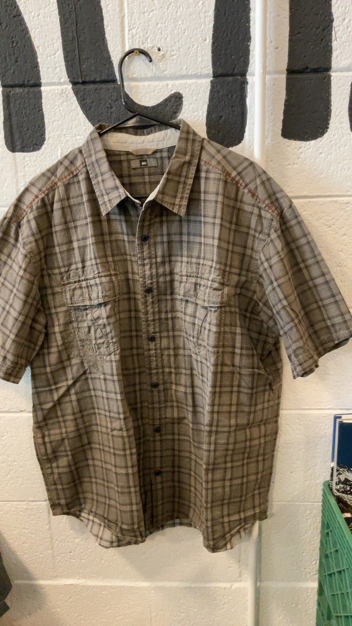 REI T-Shirt XL Brown/Grey Plaid