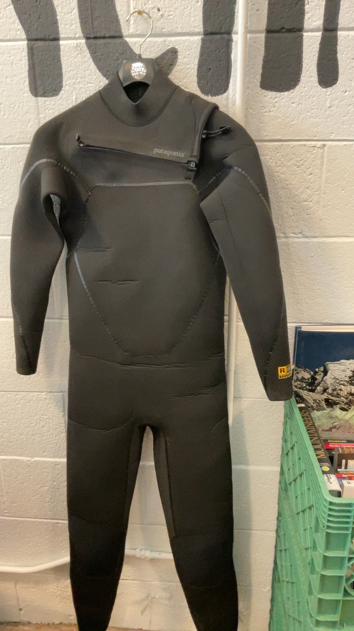 Patagonia Wetsuit L Black 4.5/3.5