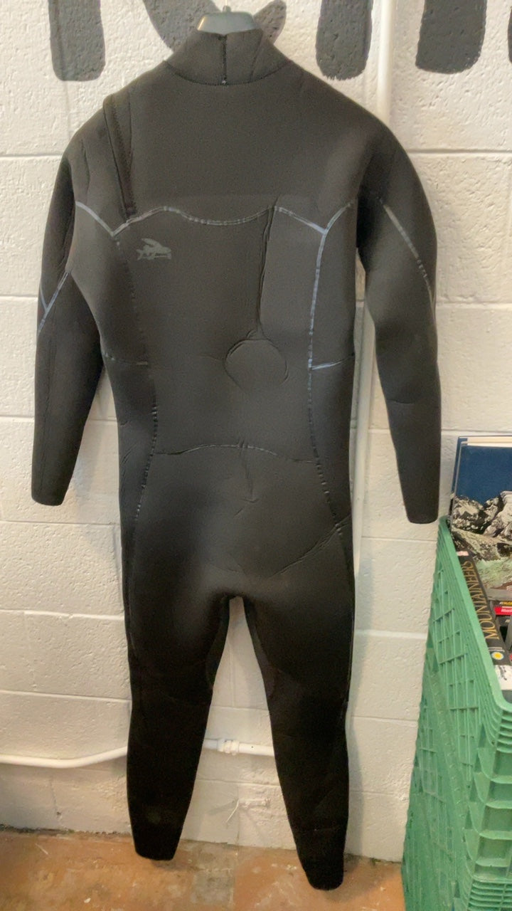 Patagonia Wetsuit L Black 4.5/3.5