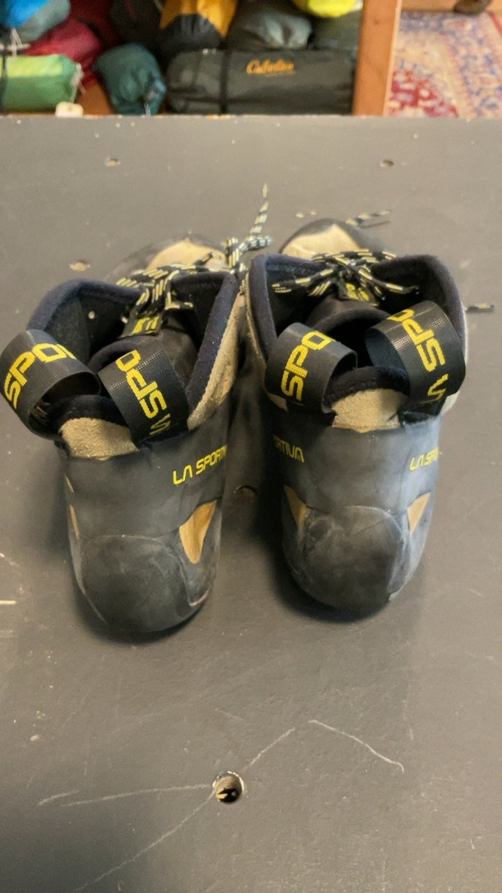 La Sportiva TC Pro Shoes (Climbing) 8/40.5 Beige/Black