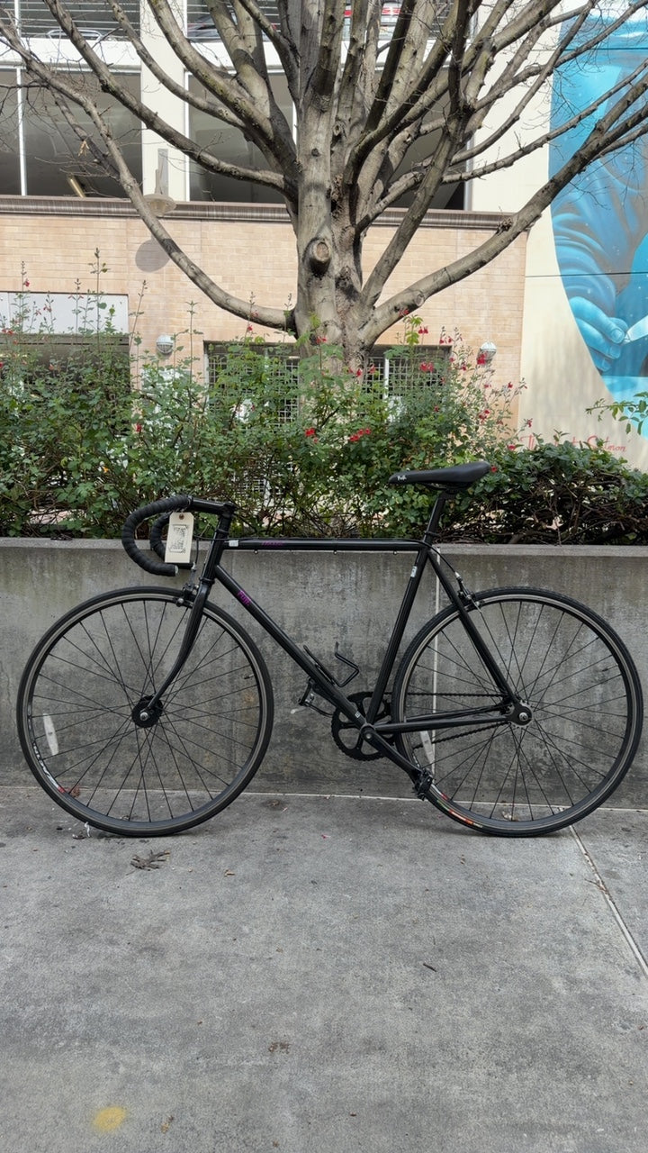 Fuji Classic Fixie Bike 56cm Black/Purple