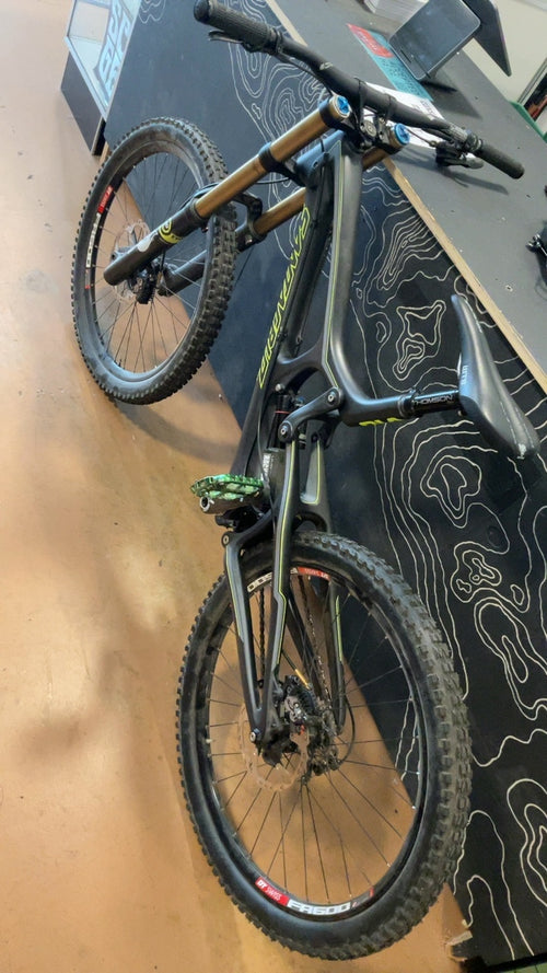 2015 Santa Cruz Bike L Black V10
