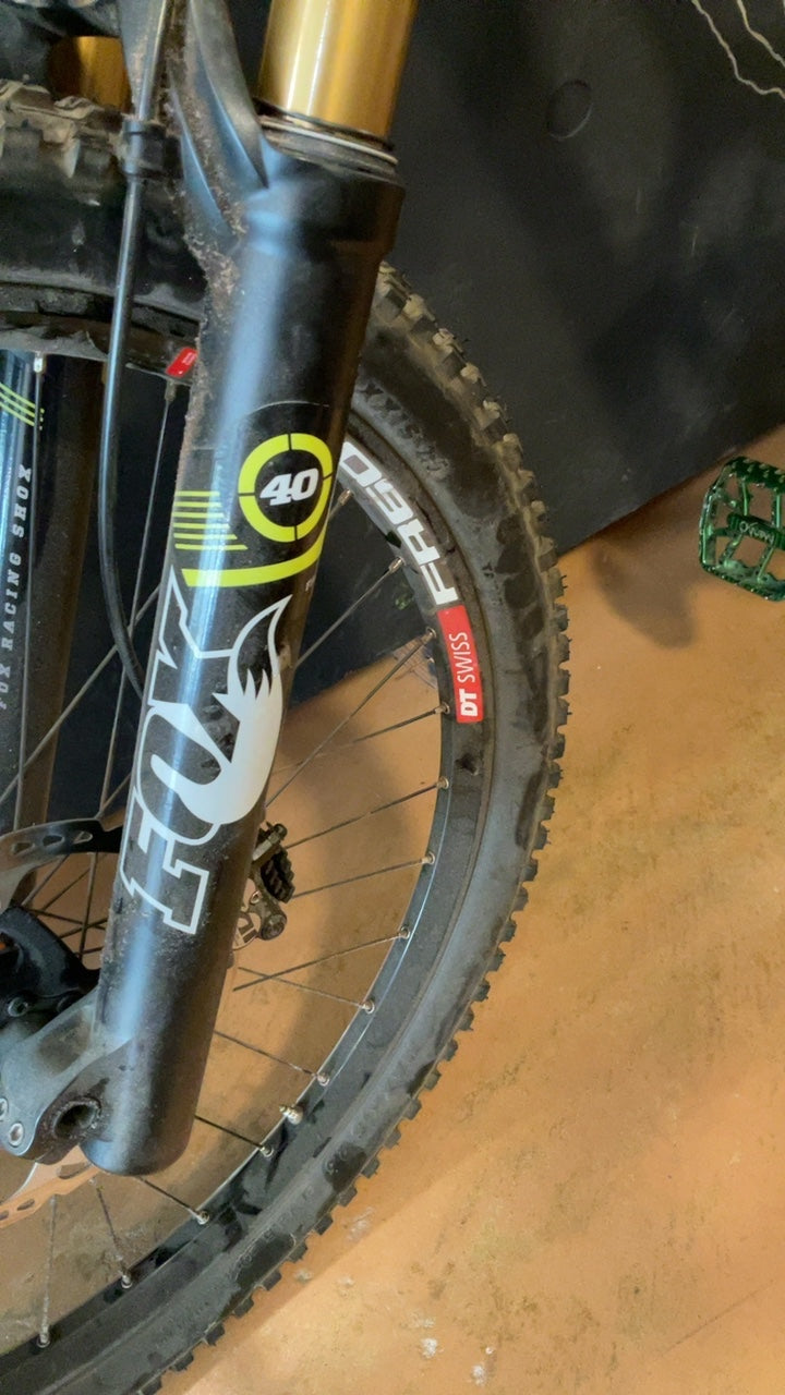 2015 Santa Cruz Bike L Black V10