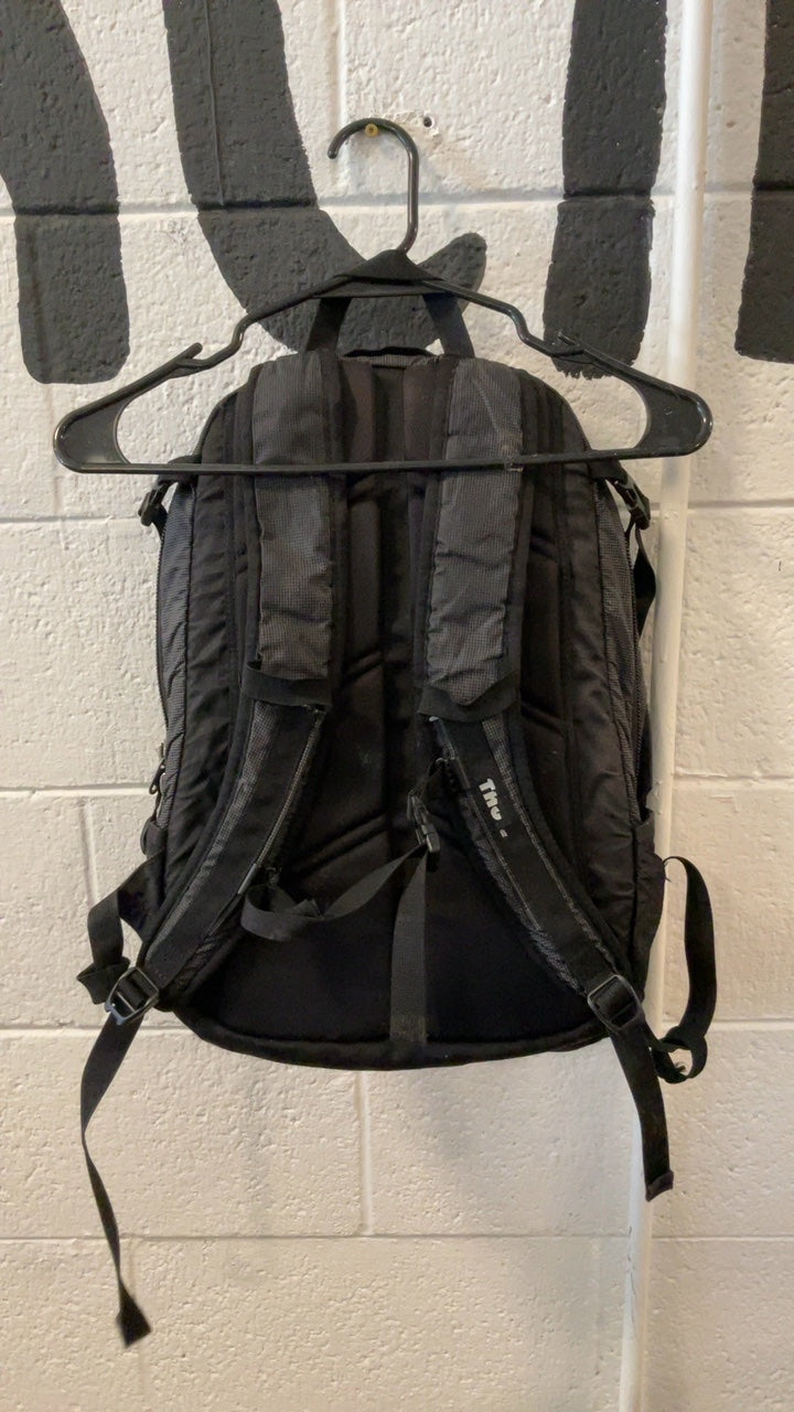 Thule Triumph 2 Backpack Grey/Black