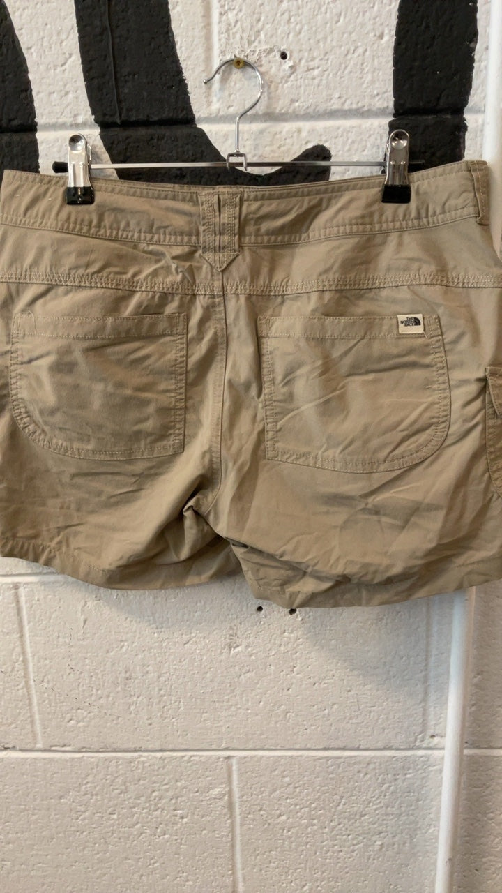 The North Face Shorts 6 Brown Cargo