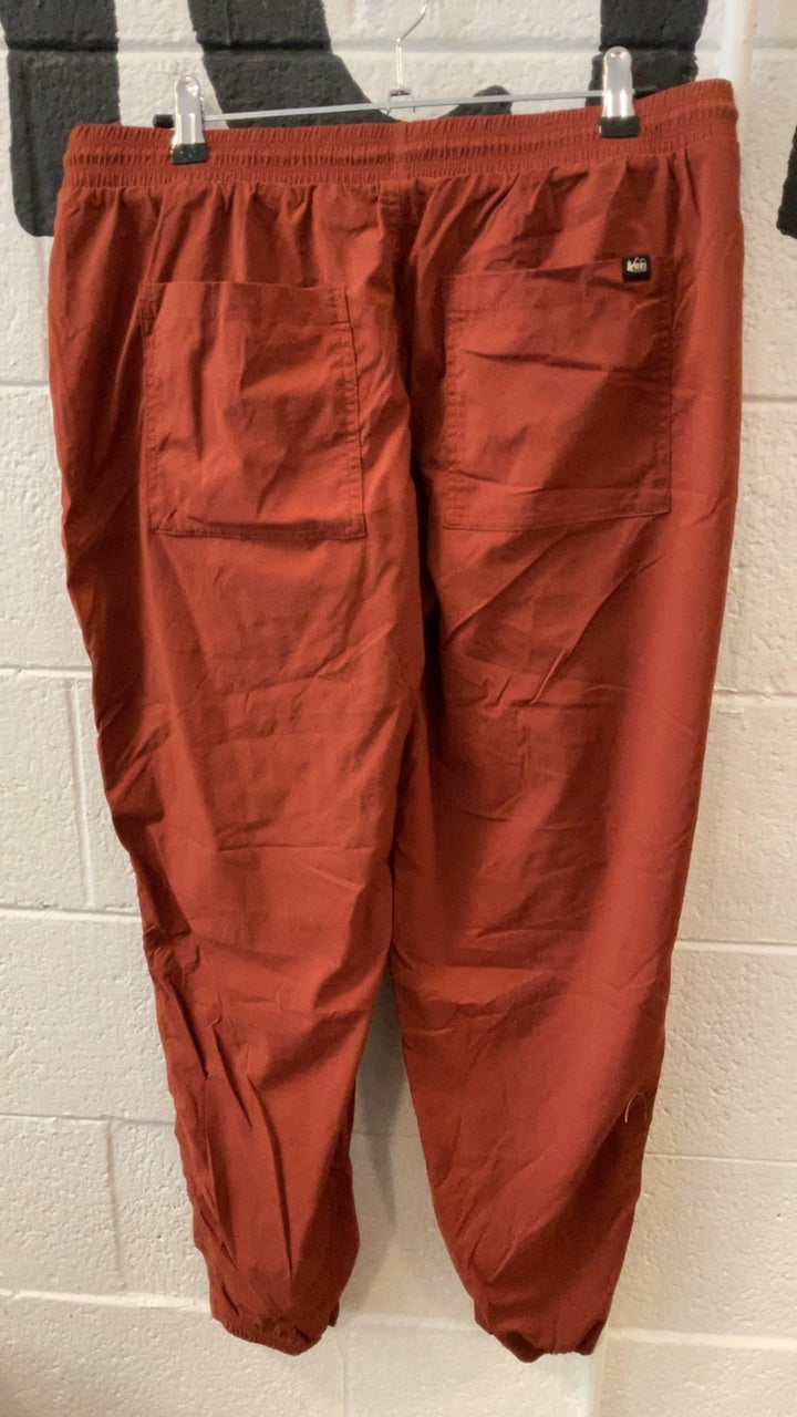 REI Pants L Red