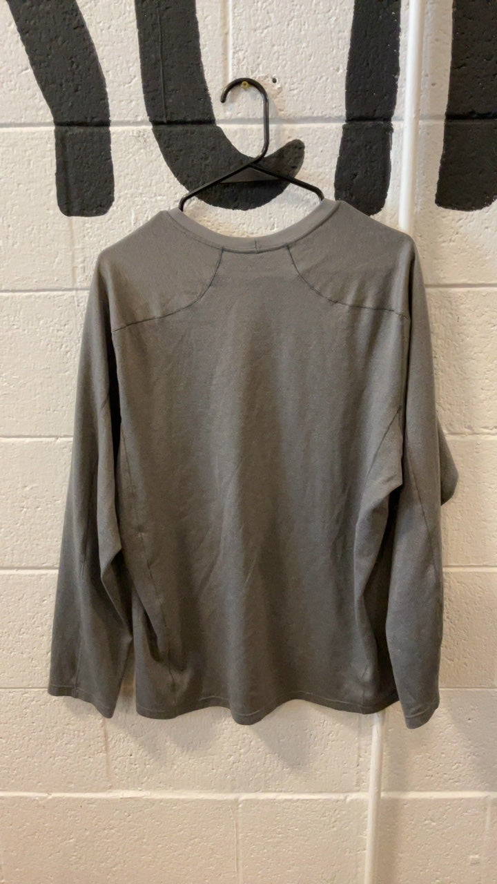 Patagonia Long Sleeve L Grey Capilene Midweight Crew