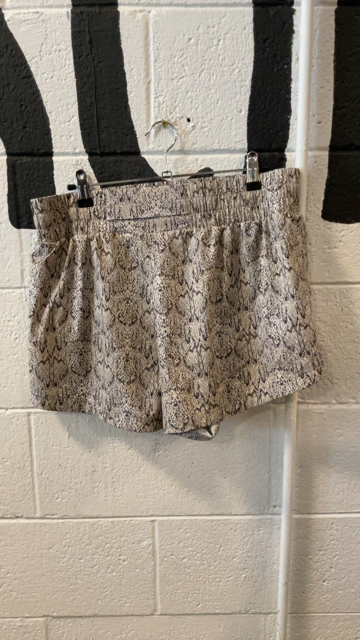 Varley Kallin Running Shorts L Beige