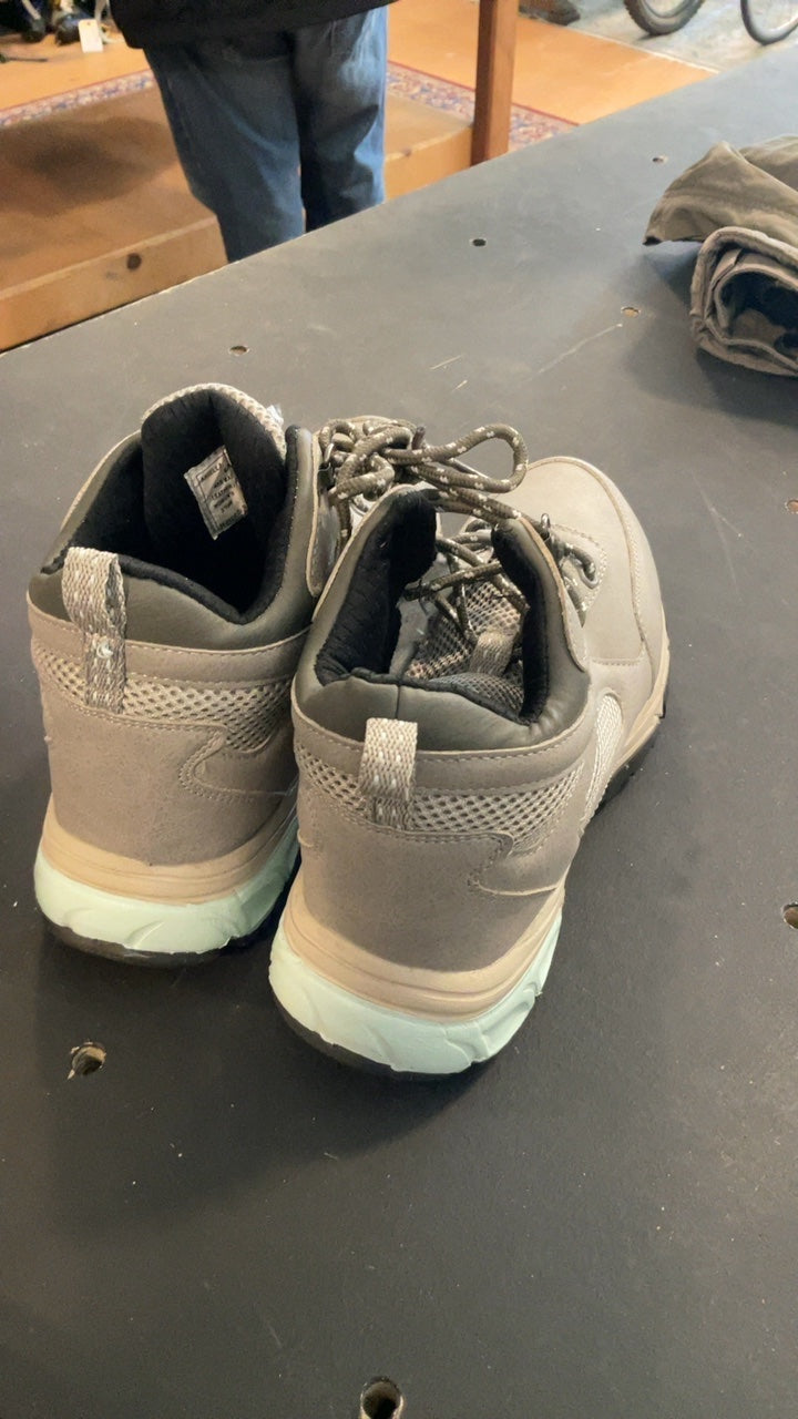 Goodyear Shoes (Hiking Boots) W6.5 Grey/Mint Ariella