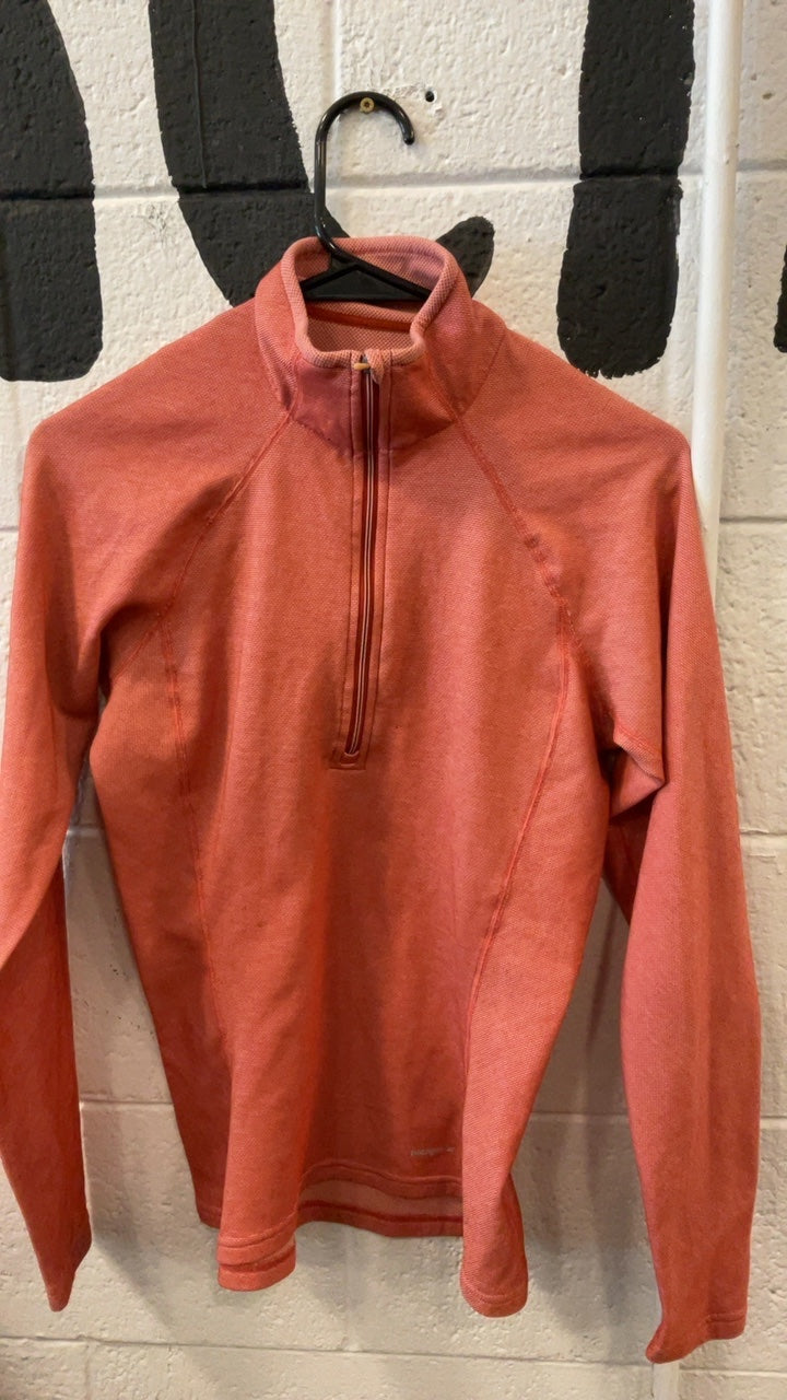 Patagonia Base Layer (Top) XS Pink Capilene Quarter Zip