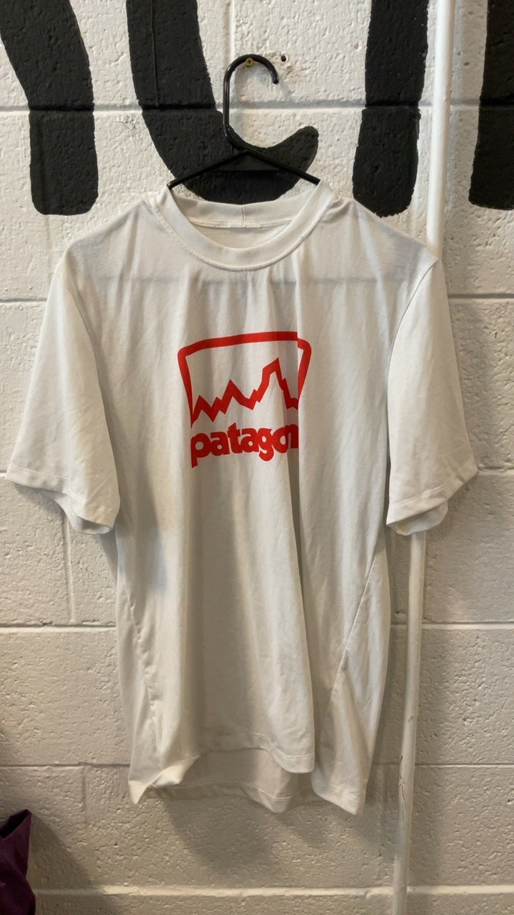 Patagonia T-Shirt M White/Red