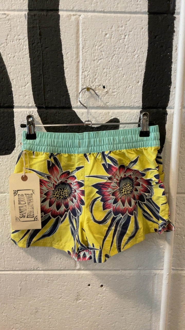 Patagonia Shorts (Swimming) Youth M Yellow Flowers