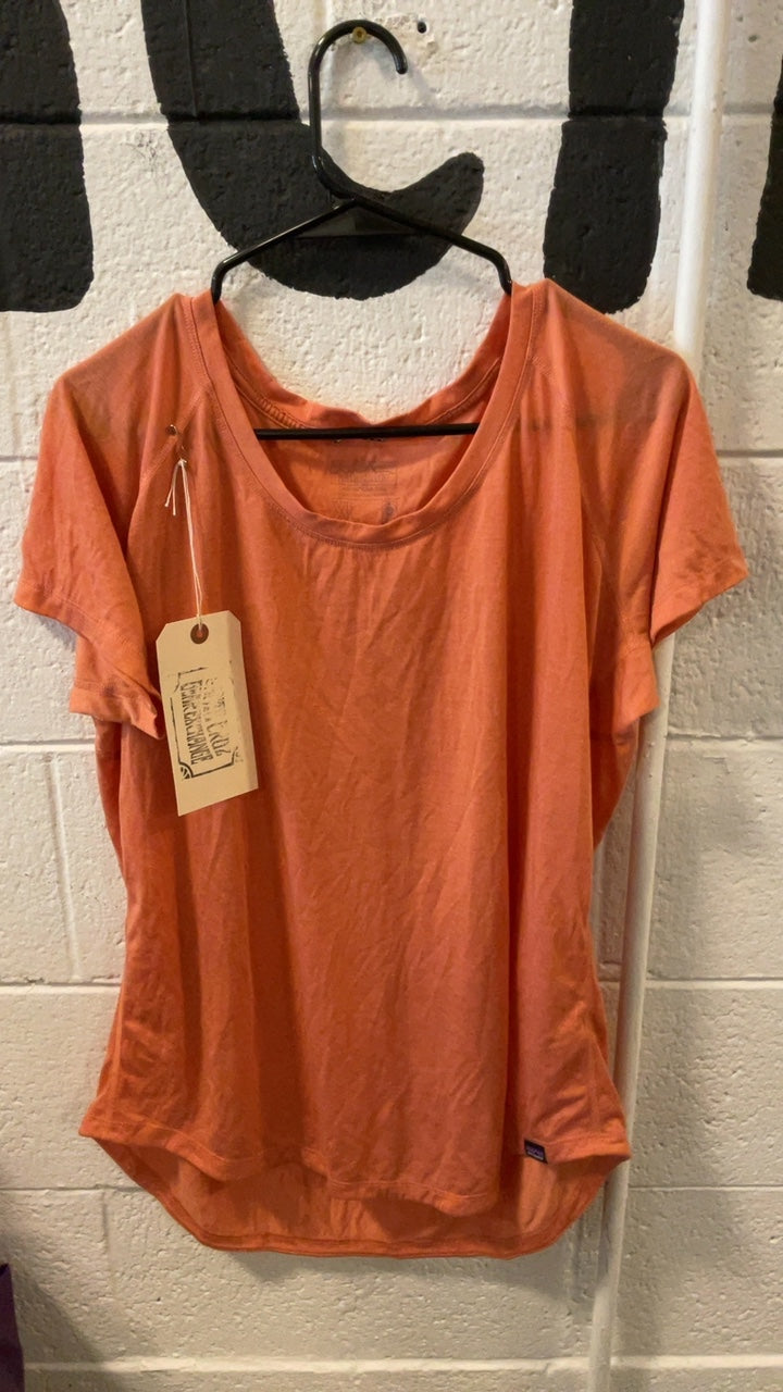 Patagonia T-Shirt XL Orange Capilene Cool Trail