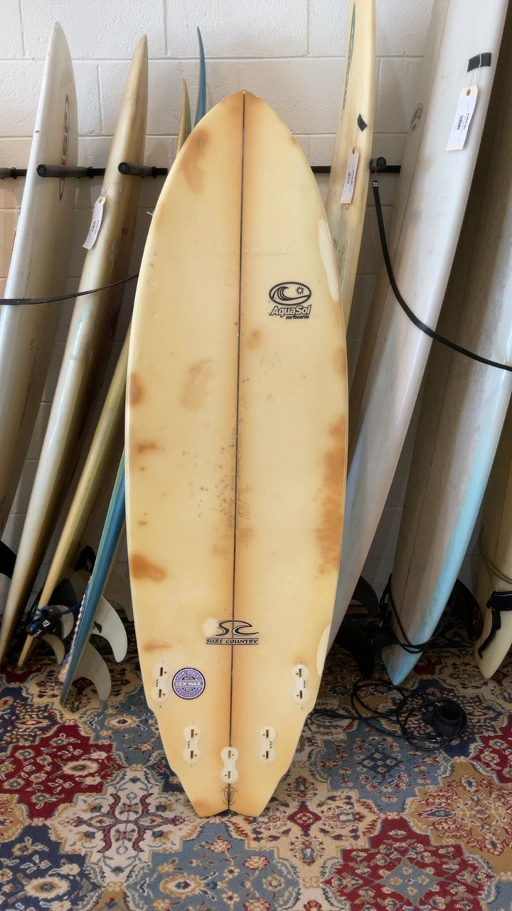 Aquasol Surfboard (Short) 5'10"