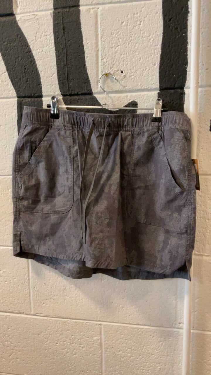 Title Nine Brash Tie Front Skort M Grey