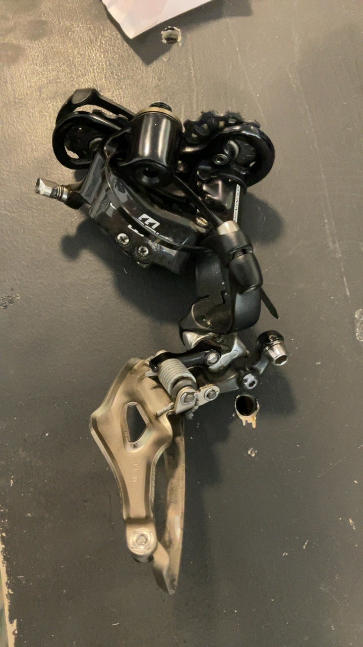 Campagnolo Chorus 11 Bike Parts (Rear/Front Derailleur) Black/Carbon