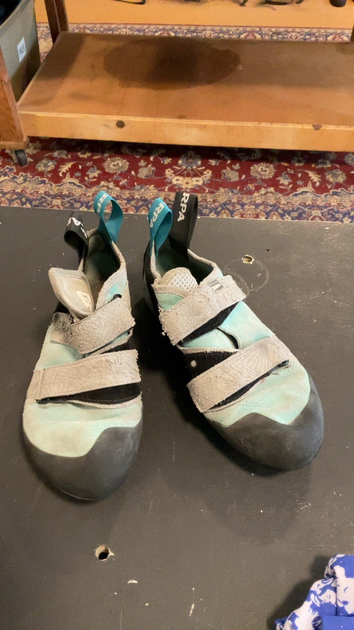 Scarpa Shoes (Climbing) Womens 40.5/8 Blue/Grey Origins