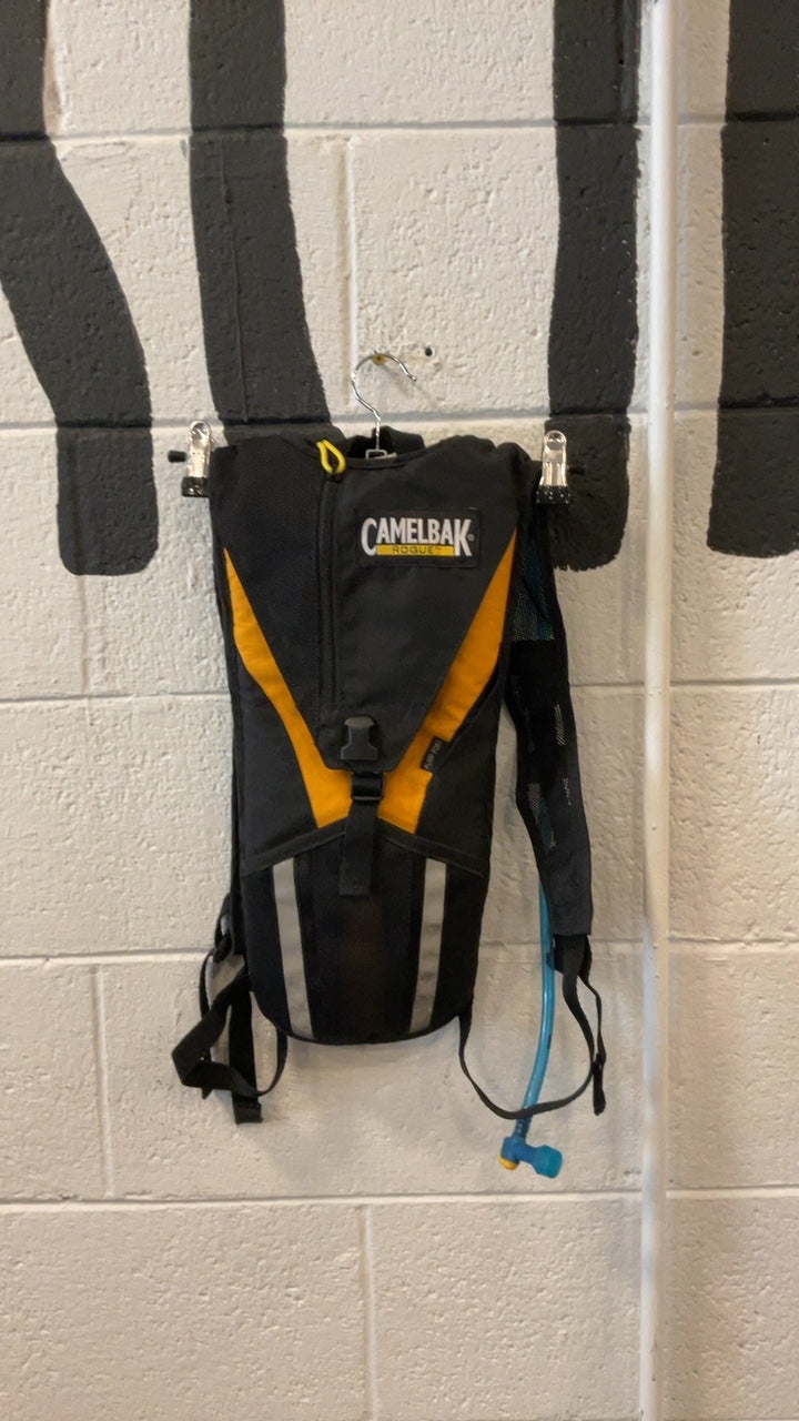Camelbak Backpack (Hydration Pack) 2L Black/Yellow