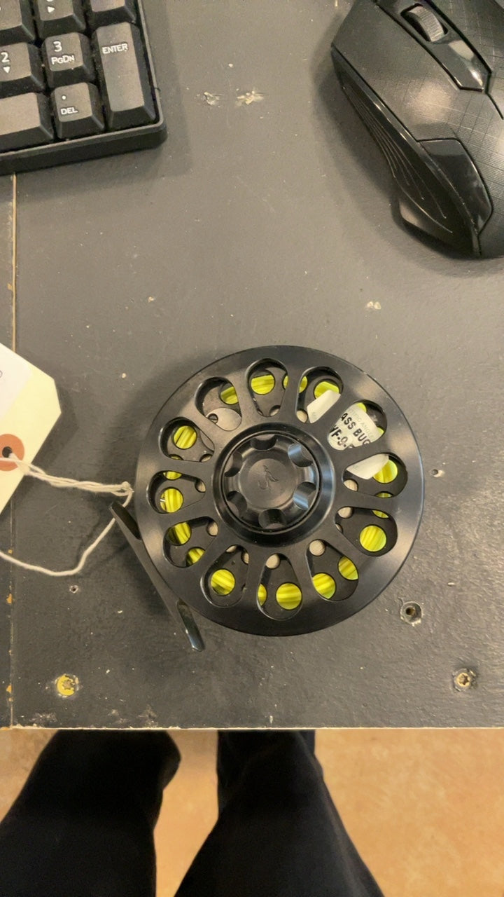 J. Ryall Fly Fishing (Reel) 9 Wieght Black/Green Bass Bug