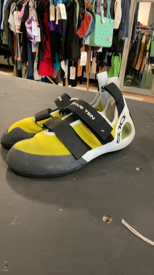 5.10 Shoes (Climbing) 8.5 Yellow/White Stealth Rubber