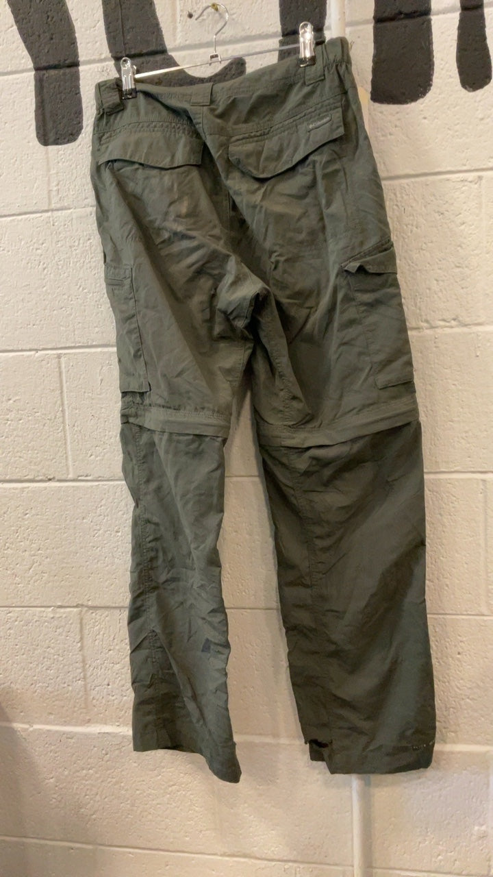 Columbia Pants 30x30 Green (Rip Near Foot)