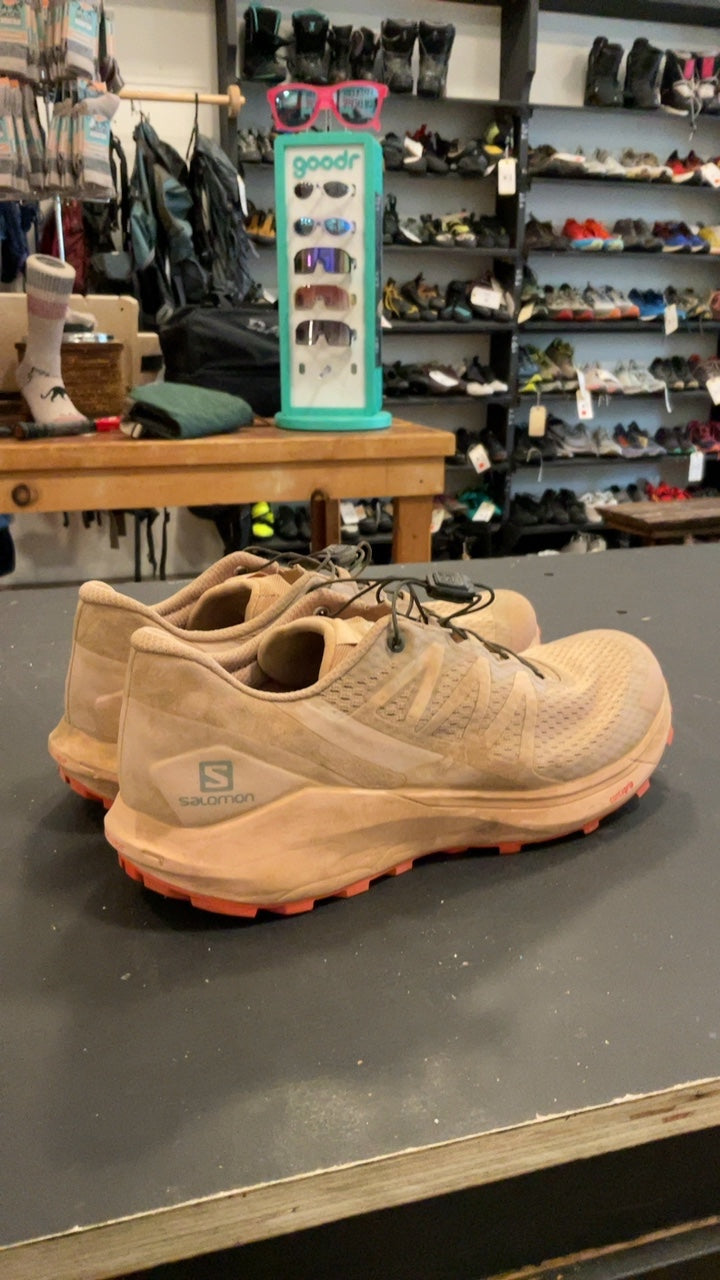 Salomon Shoes (Running) 8.5 Salmon