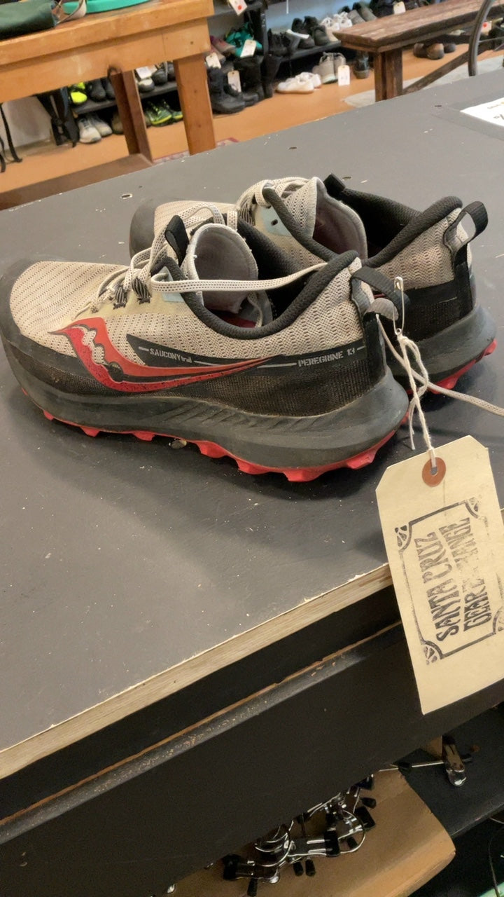 Saucony Shoes 12 Grey/Red - Trail Perigrine