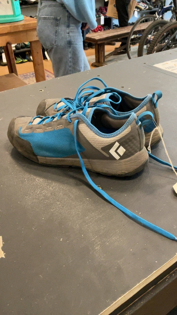Black Diamond Shoes 8.5 Blue/Grey