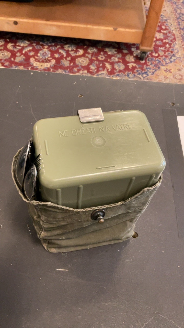 Water Cantine With Utensils