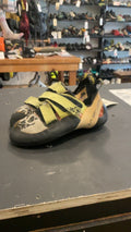 La Sportiva Shoes (Climbing) 40 Black/Yellow