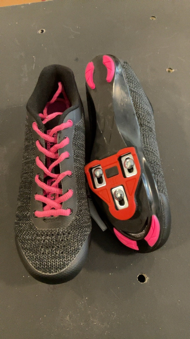 Tommaso Shoes (Biking) W7.5/38 Black/Pink Pista Aria Knit 3 Bolt