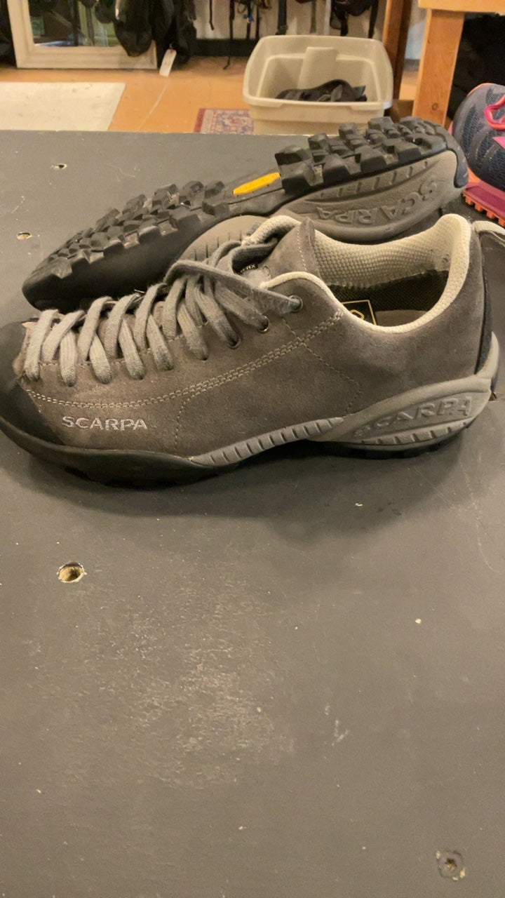 Scarpa Mojito GTX Shoes 6.5/4.5 Grey/Black